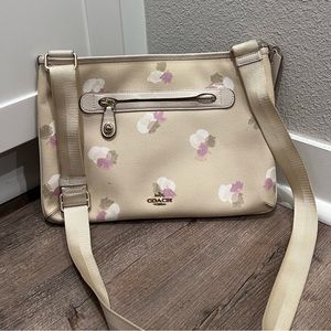 Coach 37588 Taylor Li Beachwood Field Flower Printed Crossbody Bag